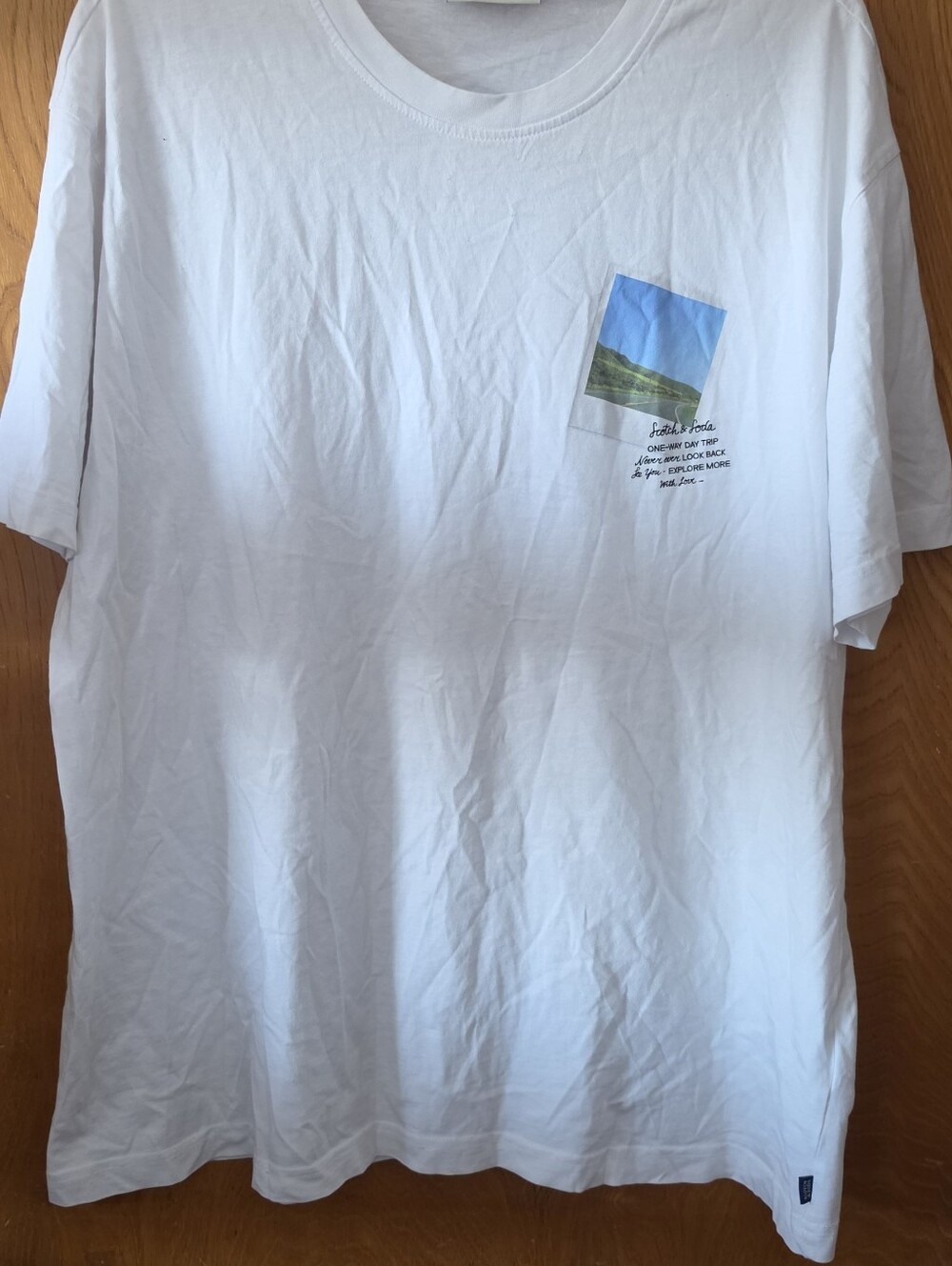 White Scotch And Soda Graphic Print Men’s T-Shirt Size XL